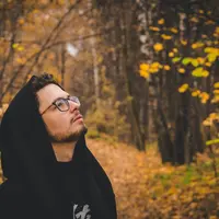 Ilustrasi pria jomlo, single, diri sendiri.&nbsp;(Photo by petr sidorov on Unsplash)