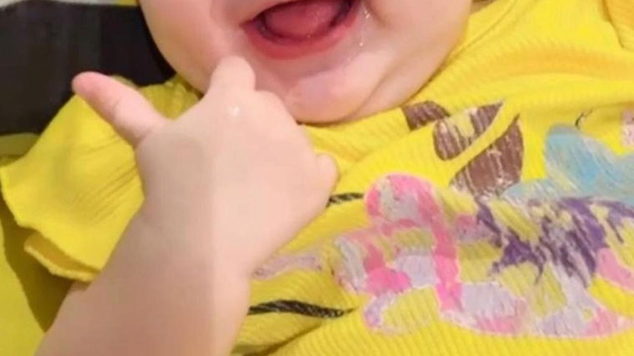 Potret Terbaru Baby Kenes, Super Gemesin Banget Anak Pedangdut Nella Kharisma