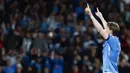Scott McTominay menjadi pahlawan kemenangan Napoli atas Torino dengan skor 2-0 di pekan ke-34 Serie A, Senin (28/4/2025) dini hari WIB. Kemenangan ini membawa Napoli memimpin puncak klasemen Serie A dengan 74 poin. (Alessandro Garofalo/LaPresse via AP)