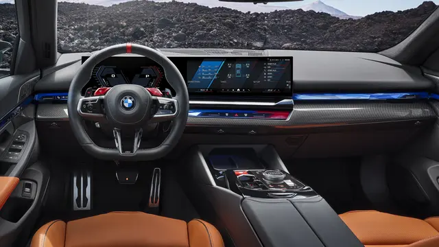 BMW M5 G90 2025