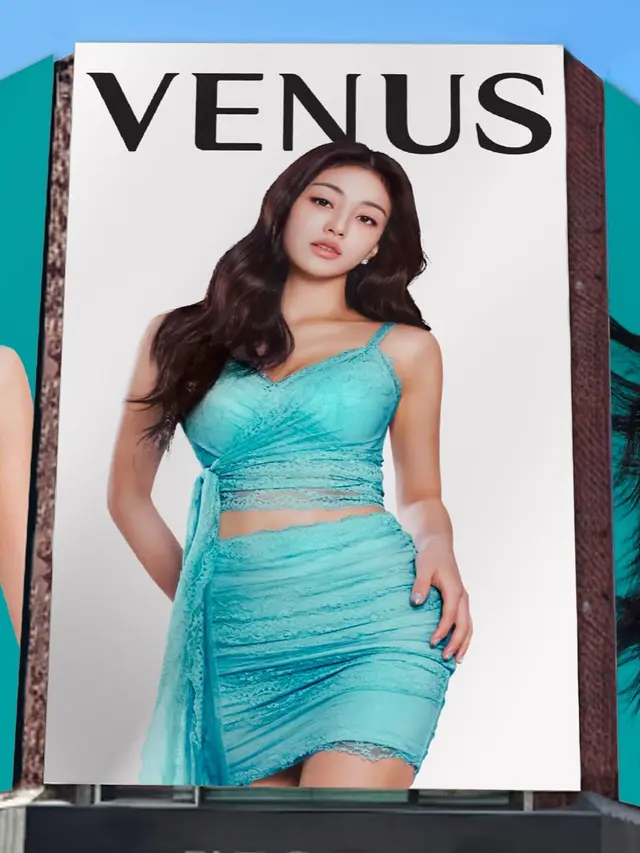 Gaya Jihyo sebagai Model Lingerie Venus, Tampil Dewasa dalam Balutan Mint Custom Dress