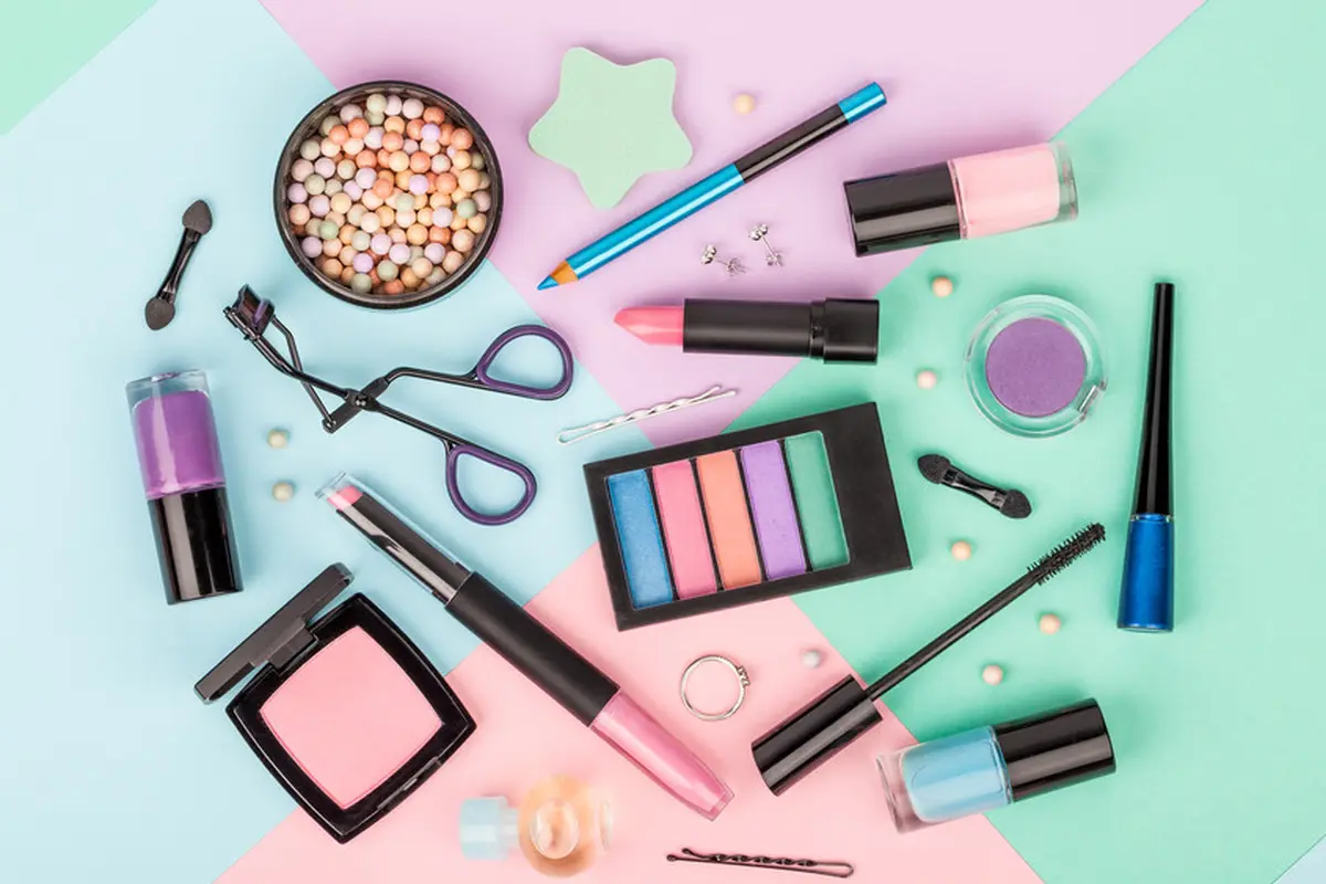 Cara Membuat Makeup Jadi Multifungsi. Penasaran?