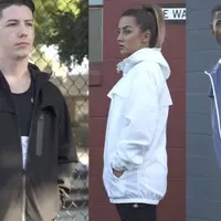 Berawal dari harga jaket yang mahal, pria ini bikin jaket sendiri dengan fungsi yang bervariasi. (Via: boredpanda.com)