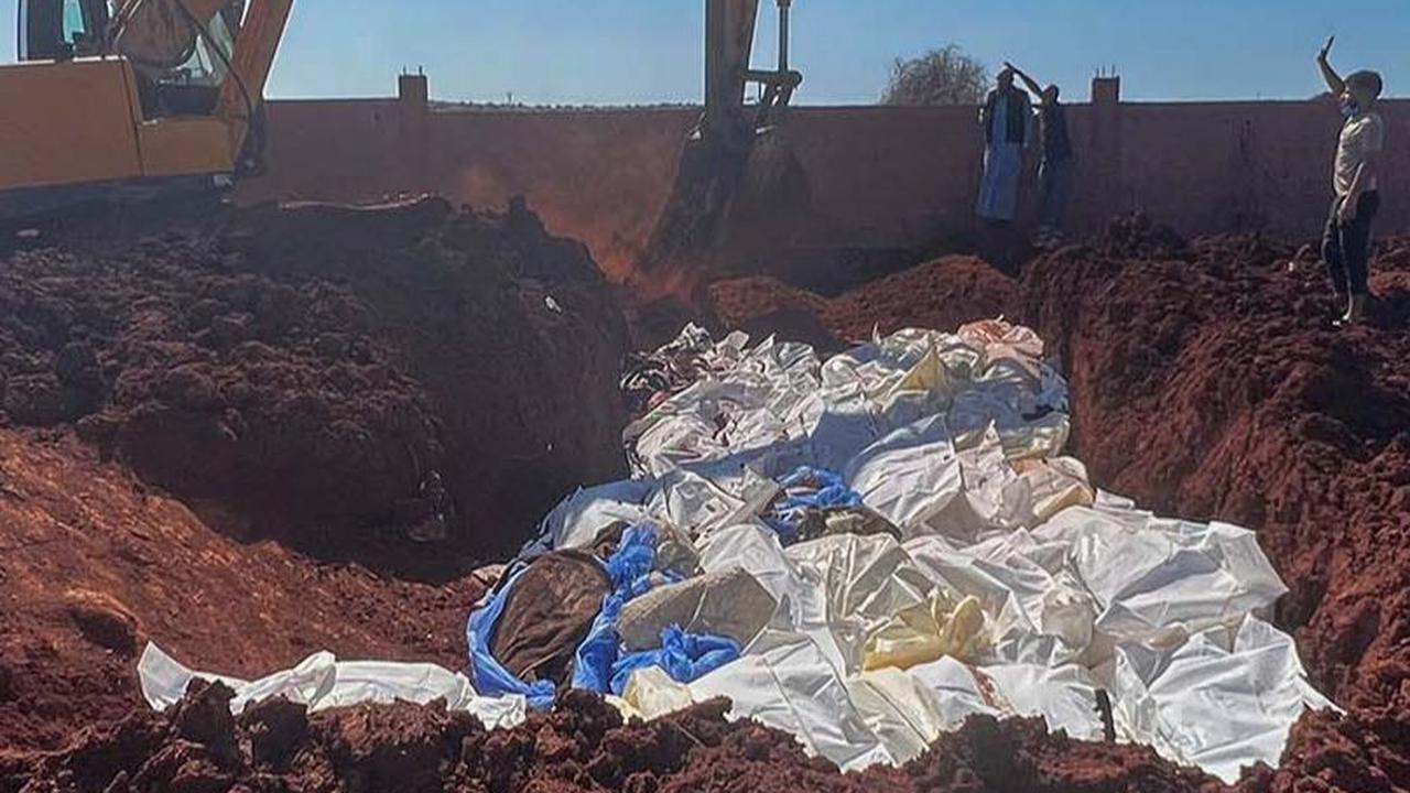 FOTO: Tewaskan 11 Ribu Orang, Beginilah Penampakan Kuburan Massal Korban Banjir di Libya