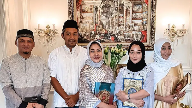 6 Momen Khataman Al Quran Nikita Willy Bareng Keluarga