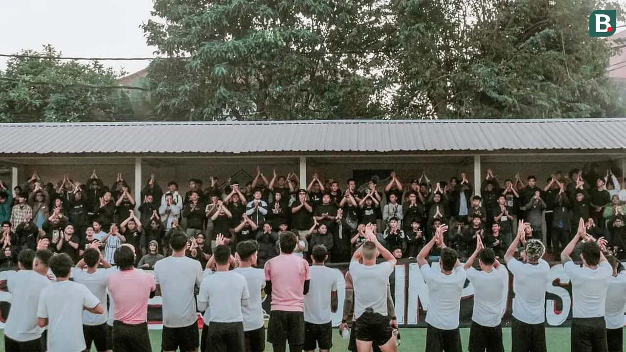 FOTO Bali United dan Suporternya