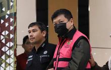 VIDEO: Penampakan Eks Pejabat Tinggi BJB & Dirut Bank DKI Kasus Sritex, Terungkap Modus Korupsi