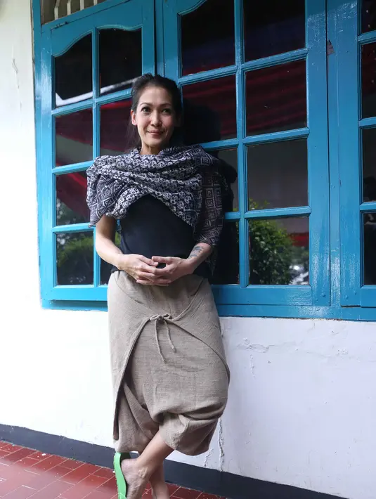 "Kebetulan anak saya kan memang bersekolah yang engga ada bully. Saya berharap jauh dari hal-hal seperti itu," ucap Mieke yang memiliki tiga anak. (Nurwahyunan/Bintang.com)