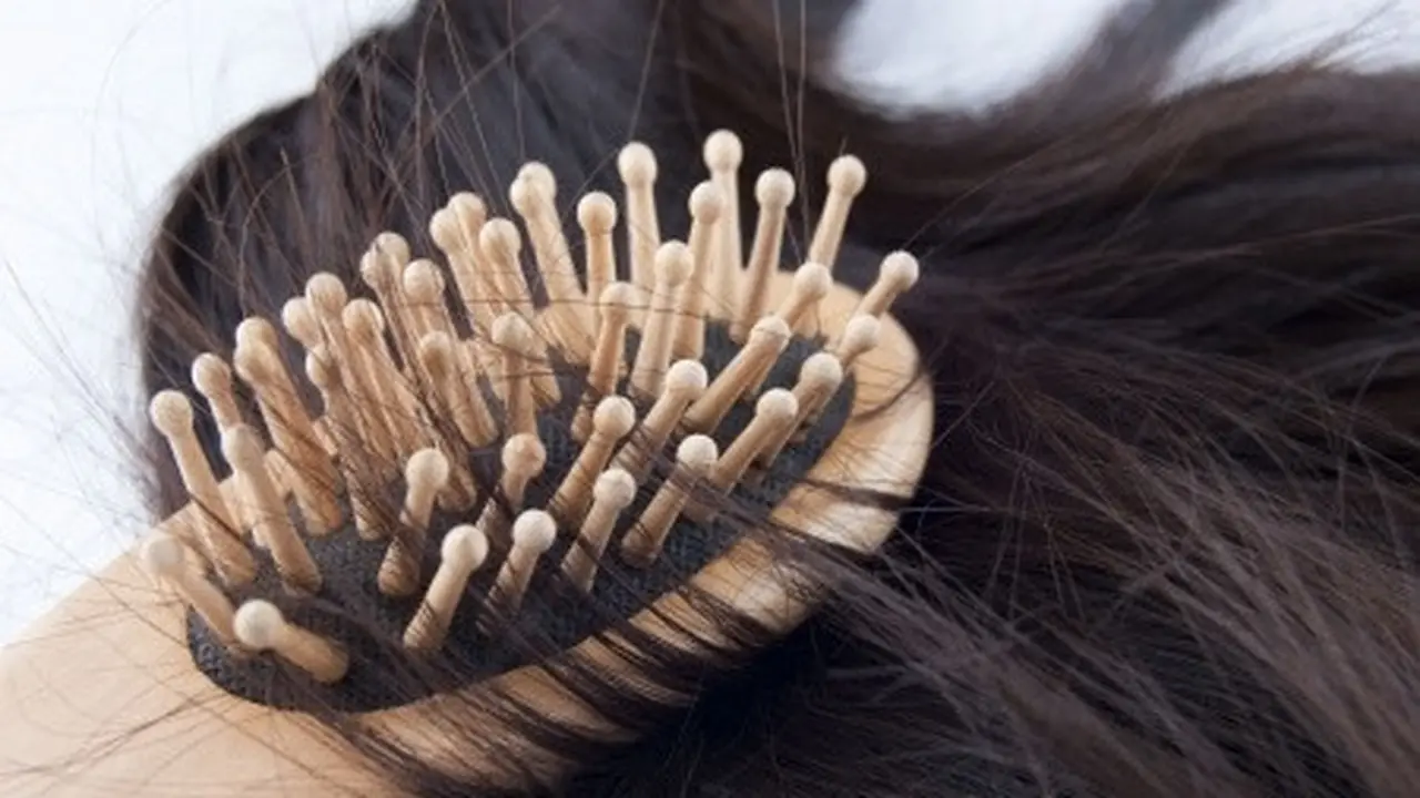 Ramuan alami untuk rambut rontok