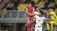 Pemain Timnas Indonesia U-20, Hokky Caraka menyundul bola di depan gawang Timor Leste dalam laga pertama Grup F Kualifikasi Piala Asia U-20 2023 di Stadion Gelora Bung Tomo, Surabaya (14/9/2022). (Bola.com/Ikhwan Yanuar)