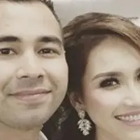 Ayu Ting Ting dan 2 artis yang isu bikin gempar di 2017.