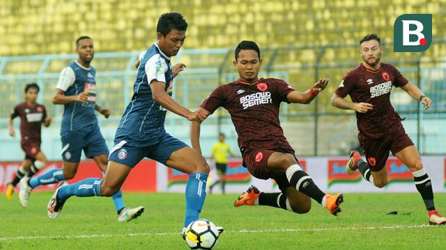 Arema FC vs PSM Makassar