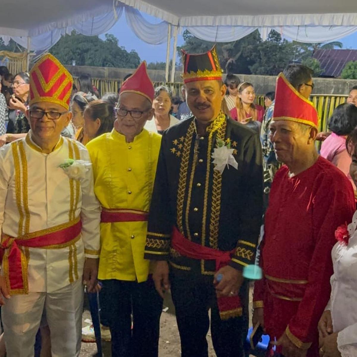 Alfred Denny Tuejeh (ADT) menghadiri perayaan Hari Ulang Tahun Desa Tanggari yang ke-681