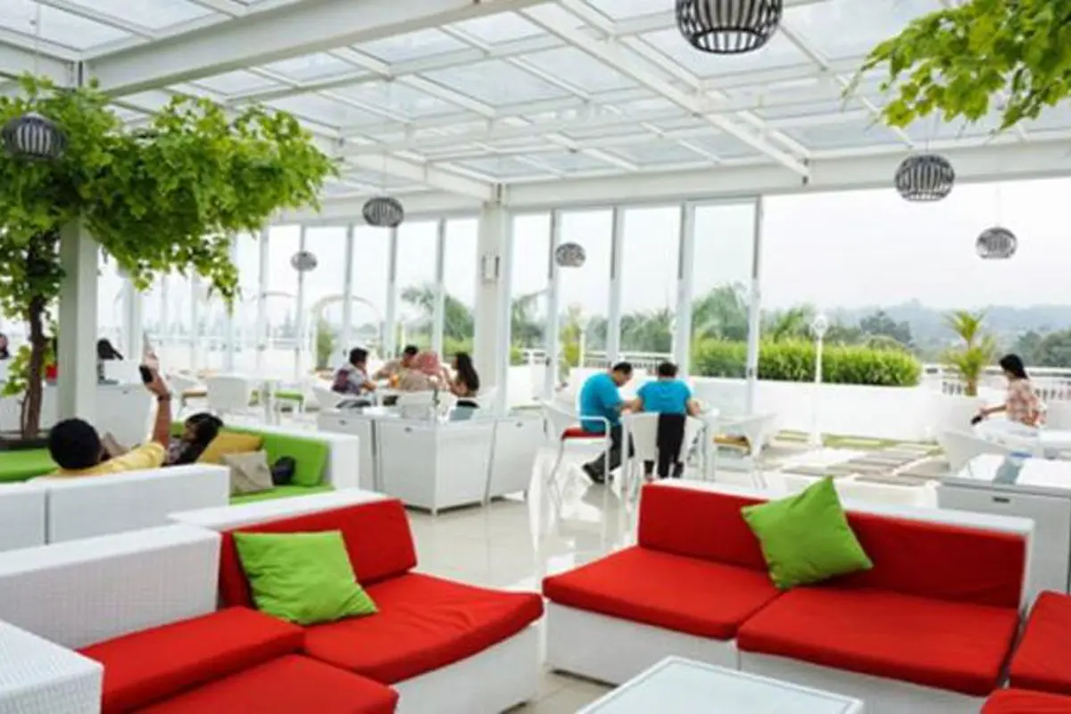 [Bintang] 6 Restoran Lezat untuk Habiskan Akhir Pekan di Puncak