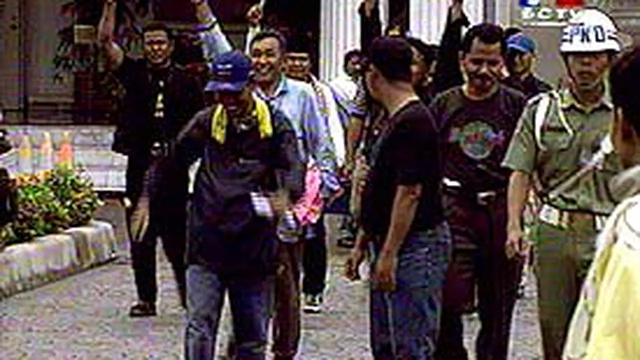 311201cDemoSampah2.jpg