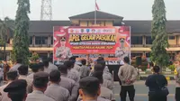 Apel Gelar Pasukan Operasi Kepolisian Mandiri Kewilayahan Mantap Praja Maung 2024 di halaman Mapolres Cilegon, Senin 26 Agustus 2024.