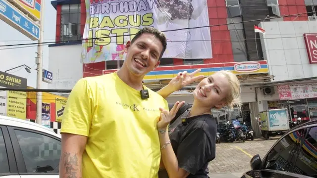Robby Shine dan Nastasya Shine