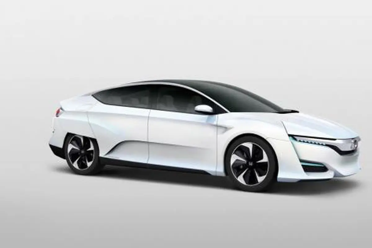 Honda Singkap Mobil Berbahan Bakar Hidrogen