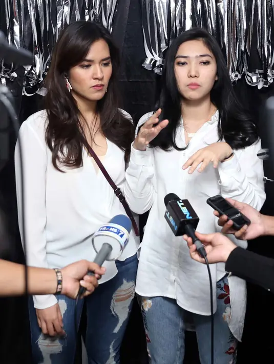 Sesama penyanyi solo, keduanya mengaku berjalan mulus saat membangun chemistry diantara keduanya. Hal itu karena sudah saling kenal sejak lama sebelumnya. (Nurwahyunan/Bintang.com)