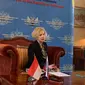 Duta Besar Rusia untuk Indonesia, Lyudmila Georgievna Vorobieva ketika ditemui awak media di kediamannya pada Rabu (12/2). (Liputan6.com/Benedikta Miranti T.V)