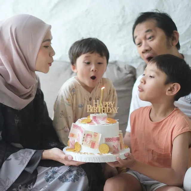 Zaskia Adya Mecca rayakan ultah Bhre (Instagram/zaskiaadyamecca)