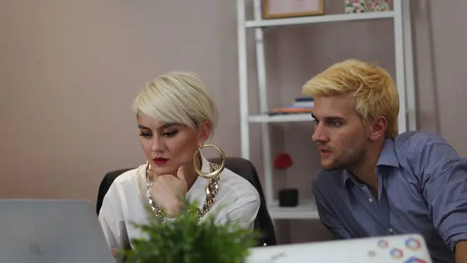 [Bintang] Bisnis fashion