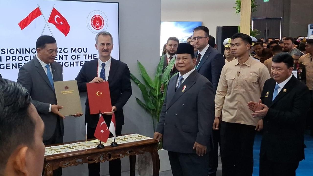 Prabowo Saksikan MoU Jet Tempur Generasi Kelima Indonesia-Turki di Indo Defence 2025