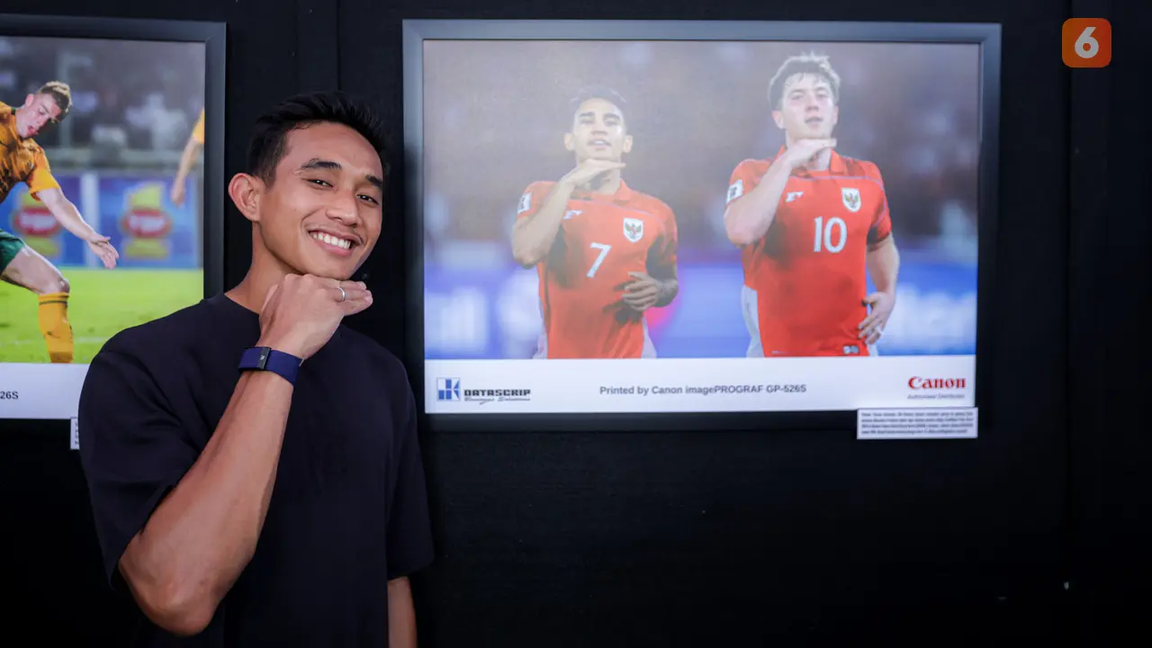 Foto: Rizky Ridho Kenang Selebrasi Emosional di Kualifikasi Piala Dunia 2026 saat Pameran Foto Media Cup 2025