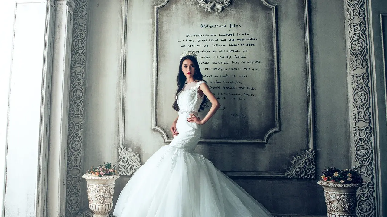 Ilustrasi gaun pengantin