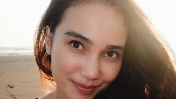 [Bintang] Feby Febiola