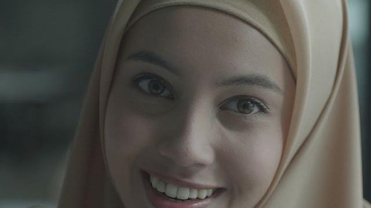Anggika Sri Bolsterli lahir di Jakarta 21 Juni 1995. Memiliki darah campuran Jawa-Swiss, Anggika telah beragama Islam sejak lahir. Penampilannya dalam balutan hijab pun tak kalah cantik dari penampilan yang biasa kita lihat.