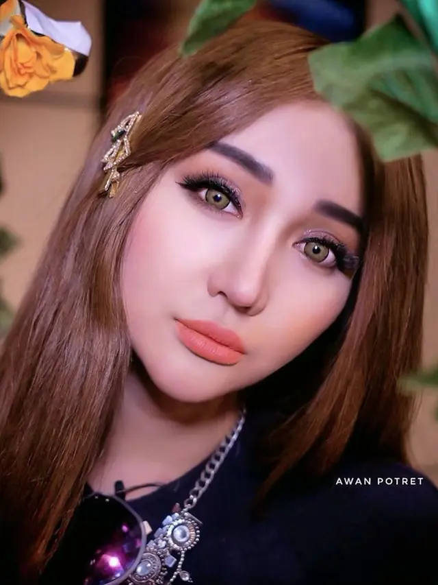 Gaya Lucinta Luna Pemotretan Bertema Barbie (sumber: instagram/lucintaluna)