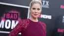 Pada tahun 2008, Christina Applegate didiagnosa kanker di salah satu payudaranya. Ia pun memutuskan untuk mengangkat kedua payudaranya. (Valerie Macon/AFP)