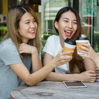 Tahun ini, Nespresso menghadirkan satu varian kopi hitam edisi terbatas dan dua varian rasa baru yang siap membawa pengalaman rasa yang memikat. (foto/dok: freepik/tirachardz)