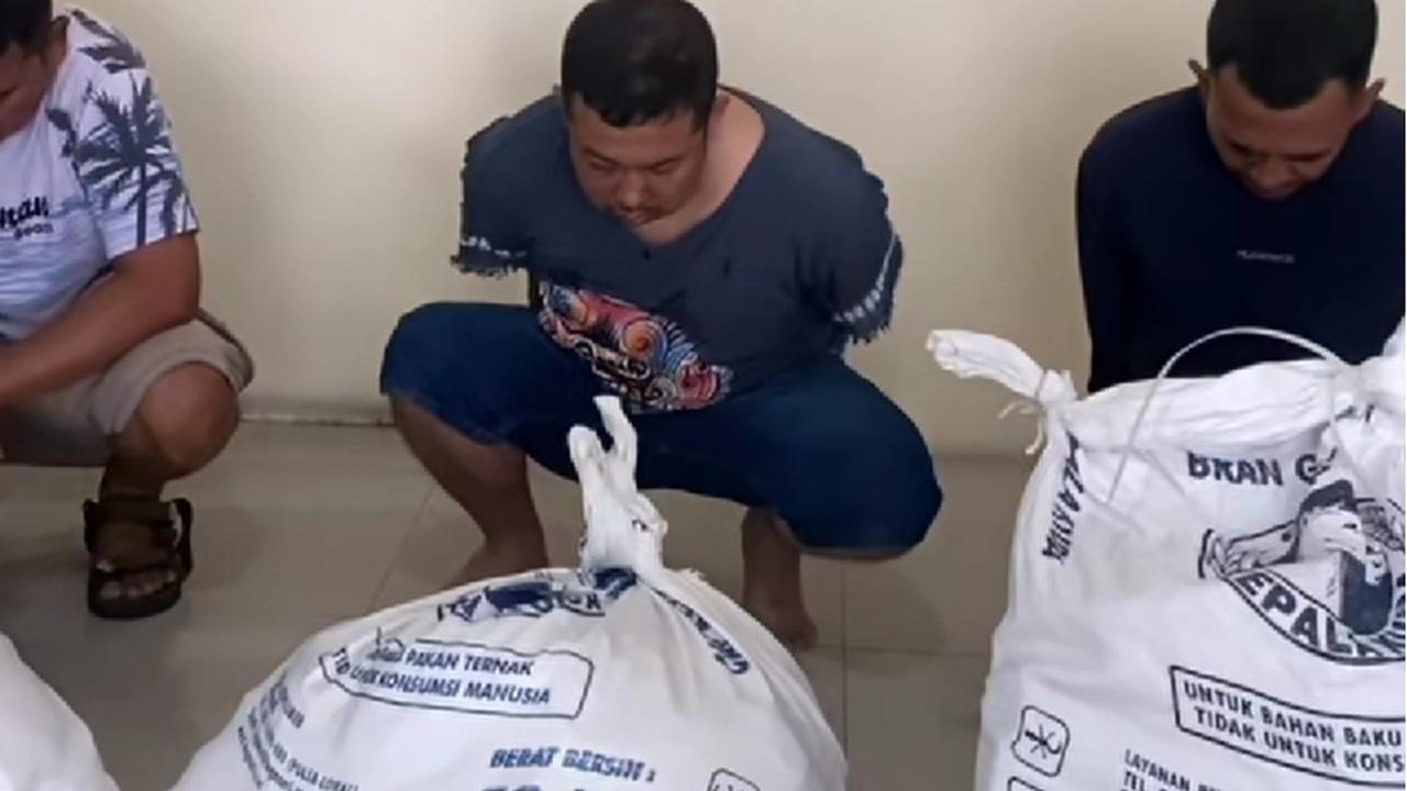 Polresta Surakarta Tangkap Sopir Pembawa Kabur Uang, 3 Karung Uang Diamankan