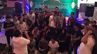 Sambil Bukber, Anak Milenial Binjai Teriakkan Anti-Golput di Pilkada Sumut