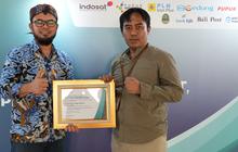 Dukung Kemajuan Pers, Bupati Bandung Dadang Supriatna Raih Penghargaan Lontar Award