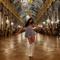 Babydoll dress kembali viral lewat gaya Olivia Rodrigo. Simak sejarah gaun feminim ikonis ini dari era Perang Dunia II hingga budaya pop modern. (dok. tangkapan layar Instagram @oliviarodrigo/https://www.instagram.com/p/DXQe8b3lGnt/?utm_source=ig_web_copy_link&igsh=MzRlODBiNWFlZA==/Dea Sifa)