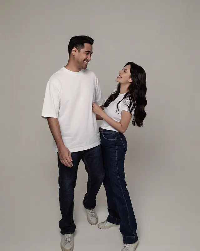 Kenal sejak SMP kini jadi suami-istri, cerita Anggika Bolsterli kenang perjalanan cintanya dengan Omar