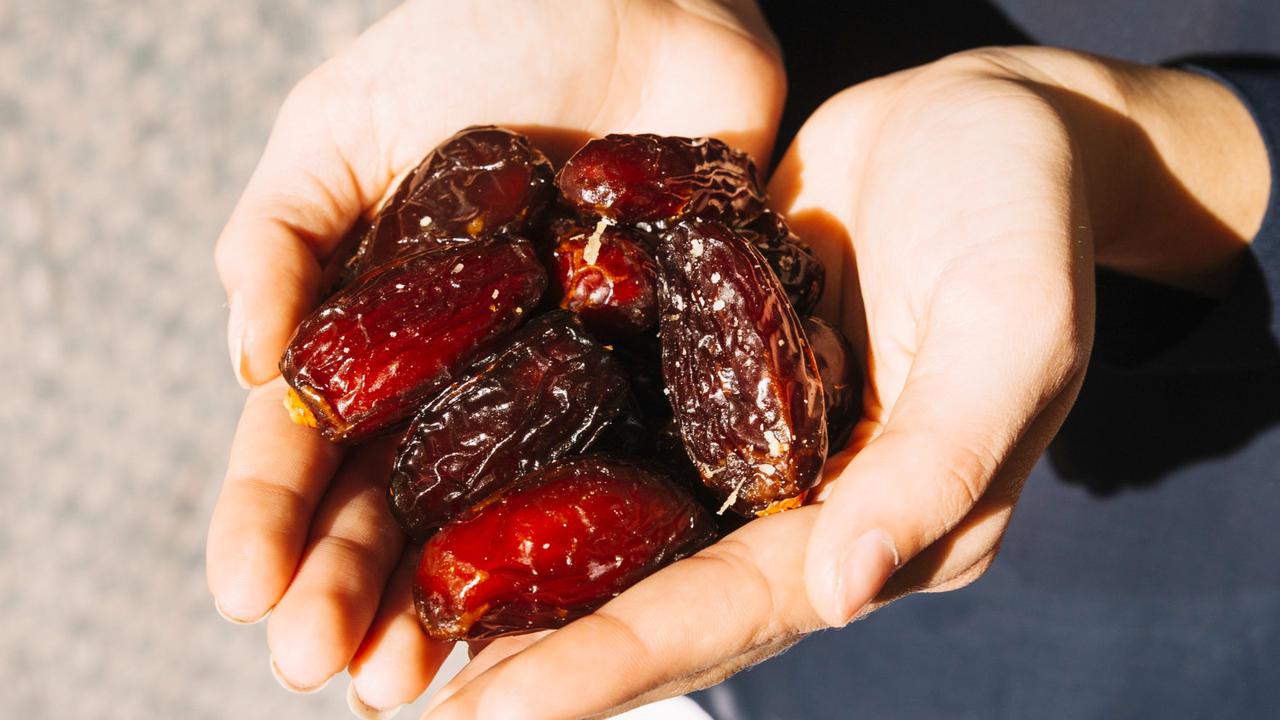 Ilustrasi Buah Kurma