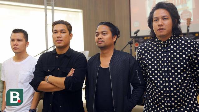 Lirik Lagu Awas Jatuh Cinta Armada Ragam Bola Com