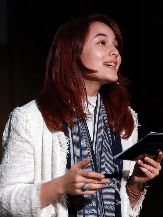 Tak hanya itu, Chelsea Islan rupanya mengambil banyak hikmah dari film-film yang ia bintangi. (Deki Prayoga/Bintang.com)