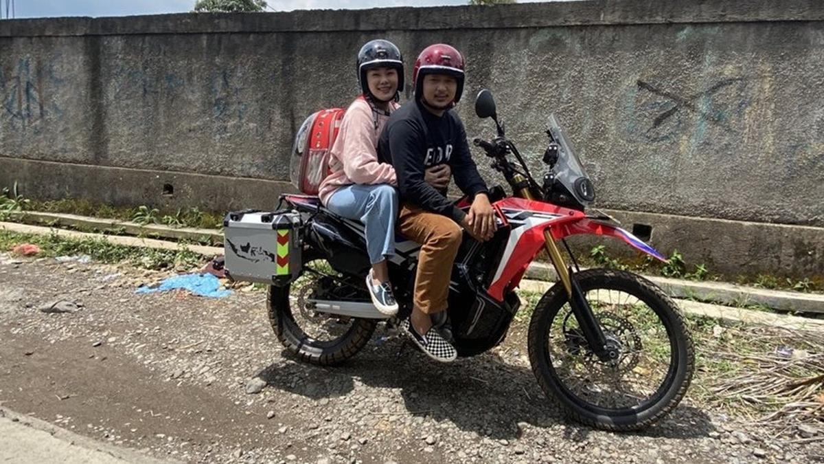 Meski Beli Motor Baru Suami Chef Aiko Ngaku Belum Bisa Move On