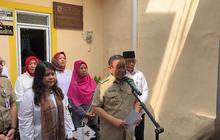 Gubernur Pramono Serahkan Kunci 26 Rumah Hasil Bedah, Harga per Unit Rp55 Juta