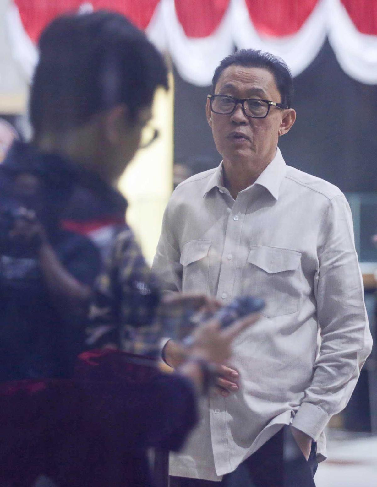 FOTO:  Eks Anggota BPK Ahmadi Noor Supit Diperiksa KPK Terkait Dugaan Korupsi Iklan Bank BJB