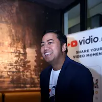 Berbagai materi telah Pandji persiapkan agar penampilannya sempurna. Pandji juga melakukan latihan extra lewat open mix stand-up comedy. (Andy Masela/Bintang.com)