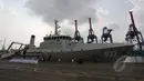 Kapal survei milik TNI AL, KRI Rigel 933 tiba di Dermaga JICT II, Pelabuhan Tanjung Priok, Jakarta, Jumat (15/5/2015). Kapal survei TNI AL ini ‎tiba dari Prancis setelah menempuh perjalanan hampir dua bulan. (Liputan6.com/Faizal Fanani)