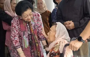 Momen Megawati Hentikan Pidato Demi Sambut Sinta Nuriyah di Menteng