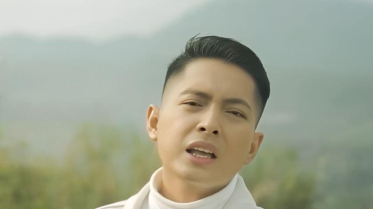 Lirik Lagu Kuat Tapi Lelah dari Adi Syahreza, Kolaborasi Bareng 3 TikToker Populer di Video Klip
