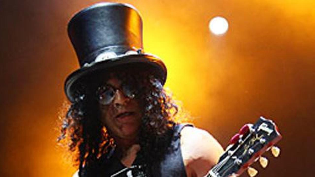Slash bantah Scott Weiland kembali ke Velvet Revolver